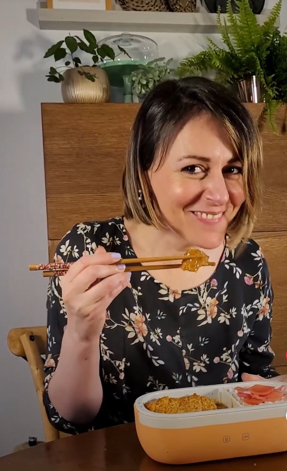 Let's pack our UVI lunch box today with Chef Laura D'amico. 