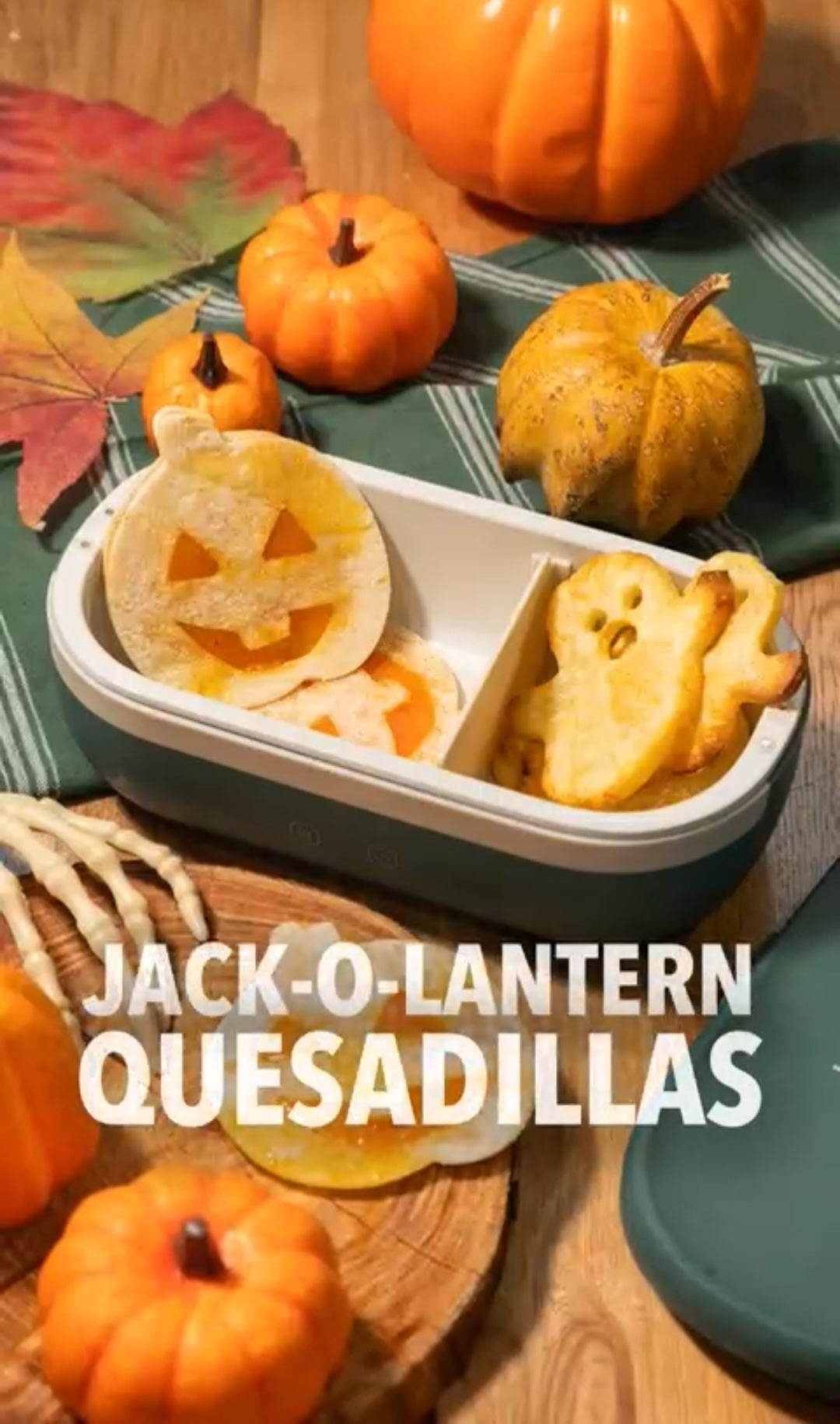 🎃 JACK-O-LANTERN QUESADILLAS 🎃