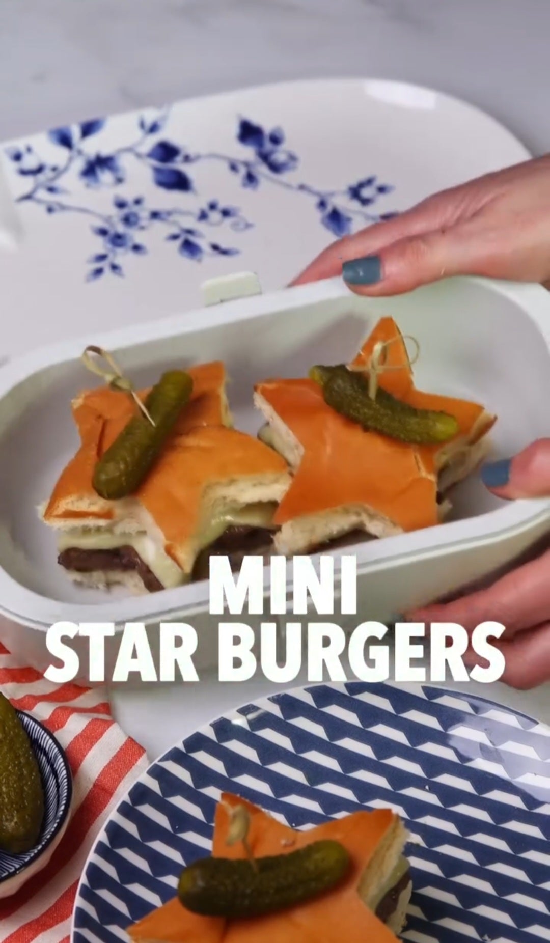 Mini Star Burgers